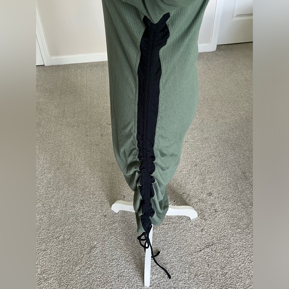 NWT Anthropologie Daily Practice VNeck Ribbed Sweater Dress Size Large - Picture 4 of 10